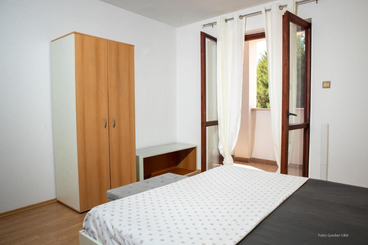 Apartment Midea Rovinj Bagian luar foto